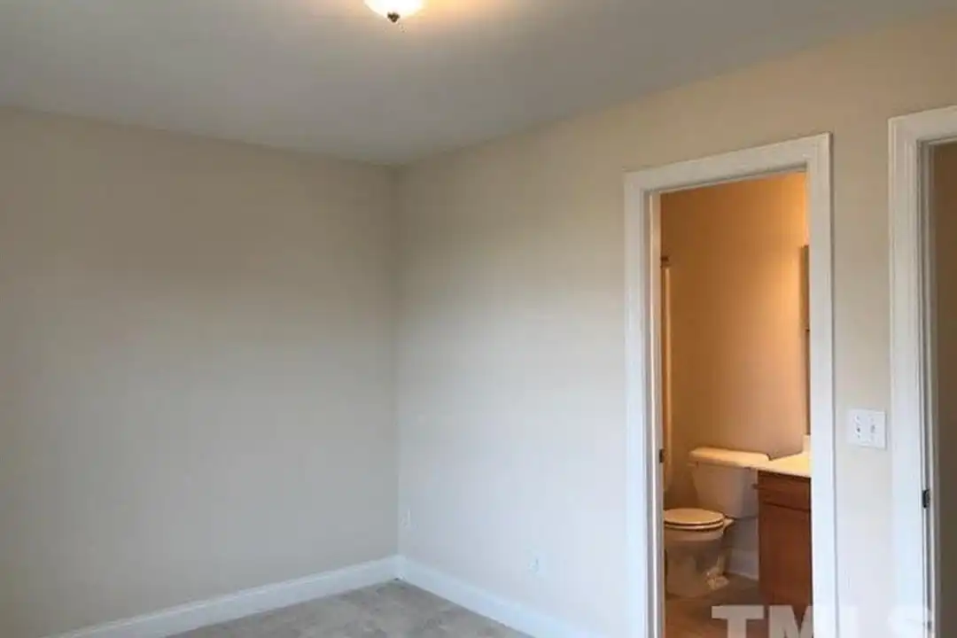113 Ballyliffen Ln - View 3