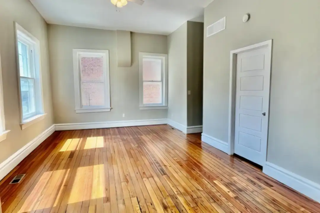 2807 Miami St – photo 1