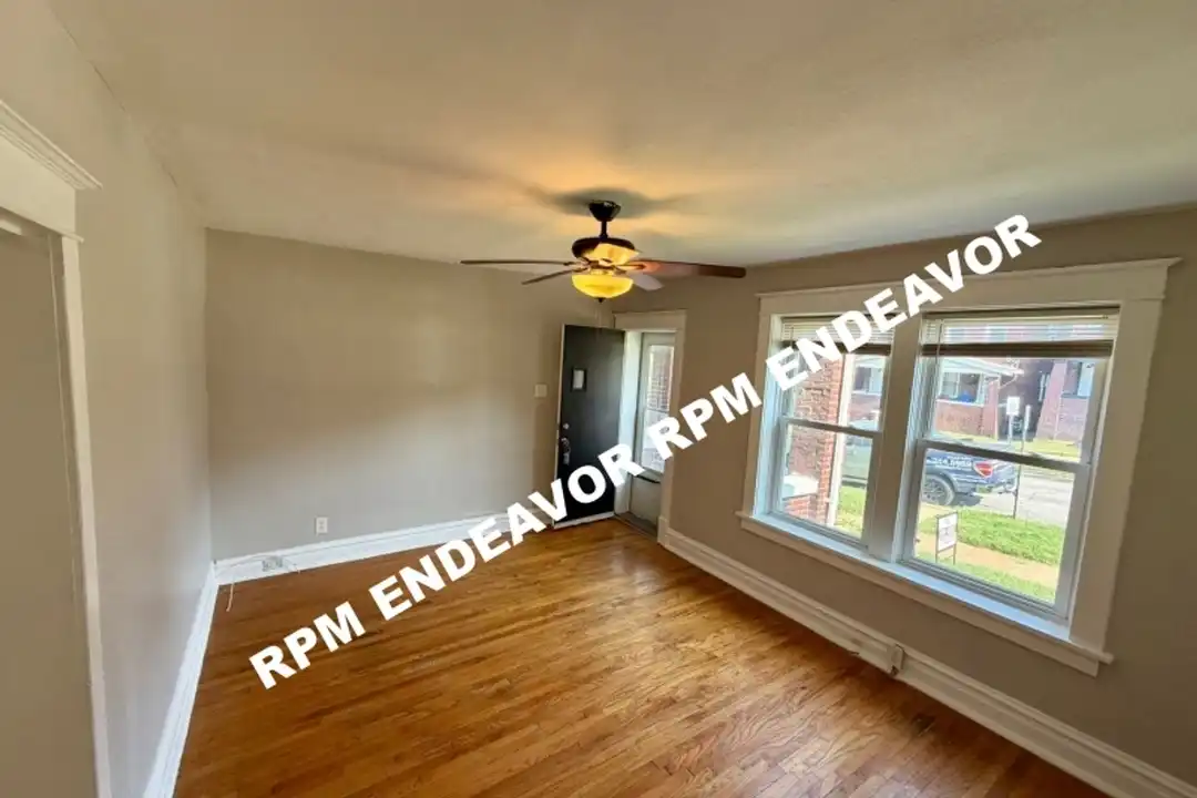 3912 Miami St unit 3912 Miami St 1F – photo 1