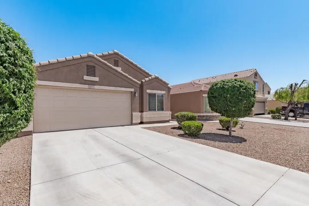 House in San Tan Valley - View 2