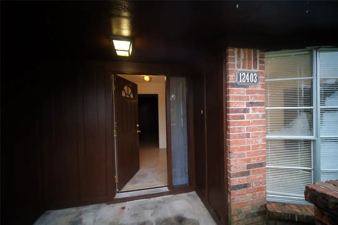 12403 Bexley Dr - View 3