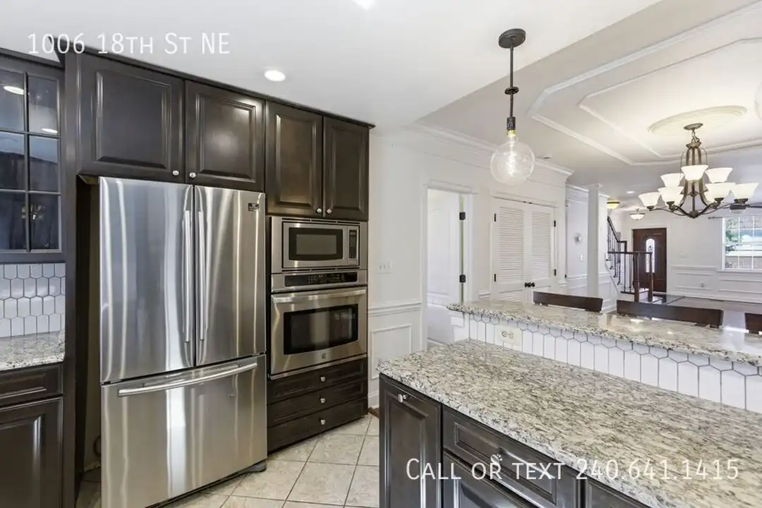 1006 18th St NE - View 6