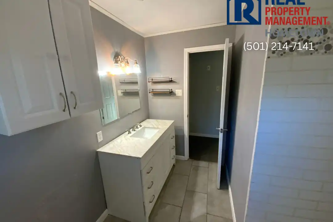 4100 Driskill Dr - View 5