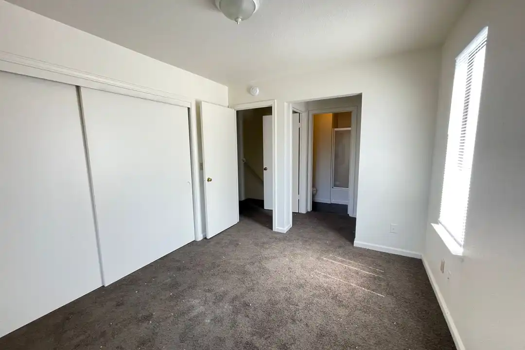 814 Almond St unit 814 Almond St #B - View 5