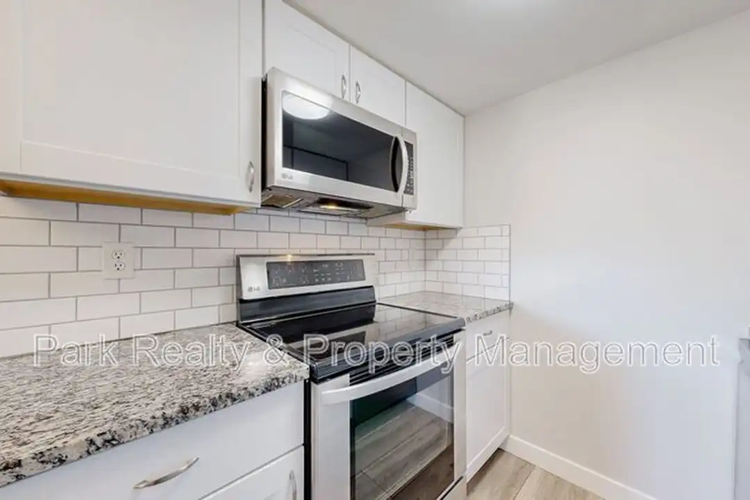 800 W Belleview Ave unit # 509 - View 3