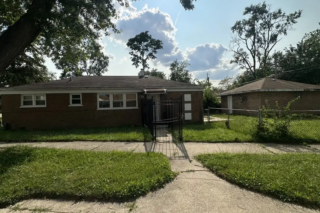 900 W Vermont St unit 1 – photo 1