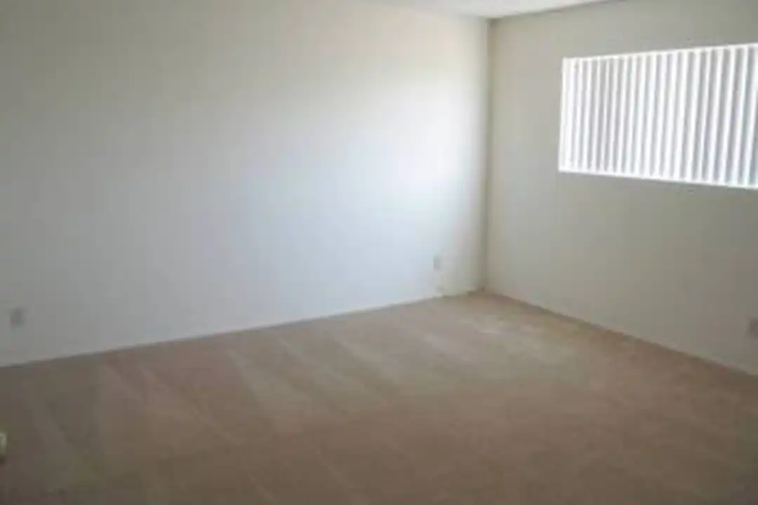 835 13th St unit 859F - View 4