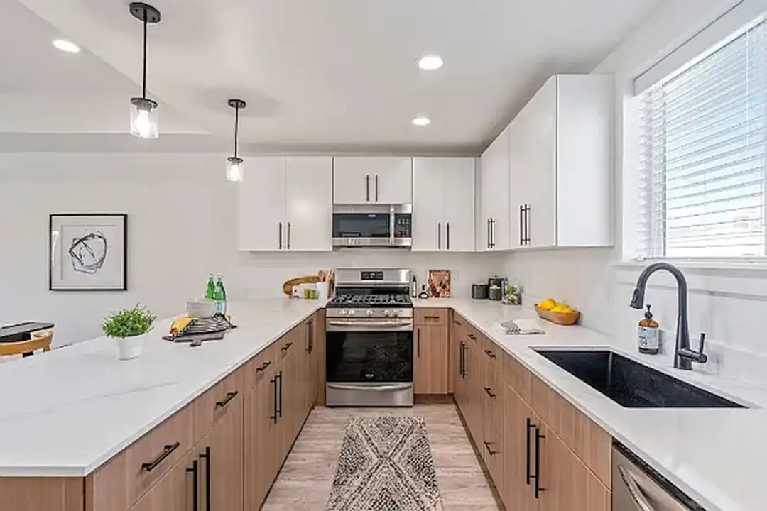 Central Heights Townhomes – photo 1