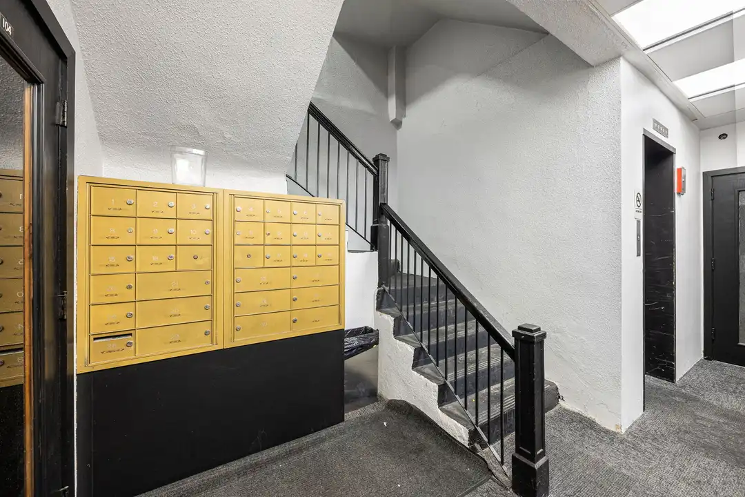 310 N Michigan St unit 402 - View 6