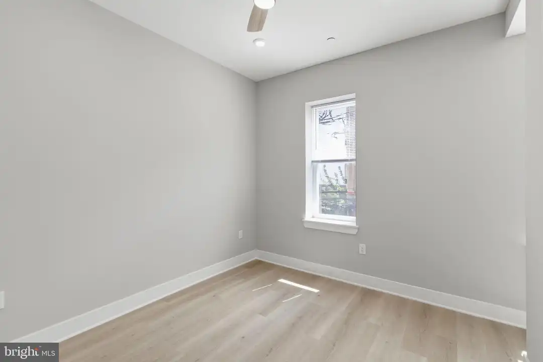 856 N 19th St #3 – další