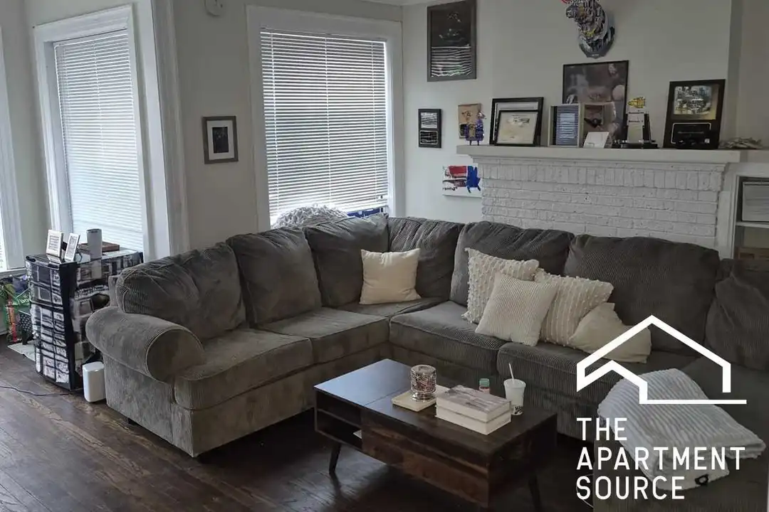 945 Judson Ave unit 1 - View 5