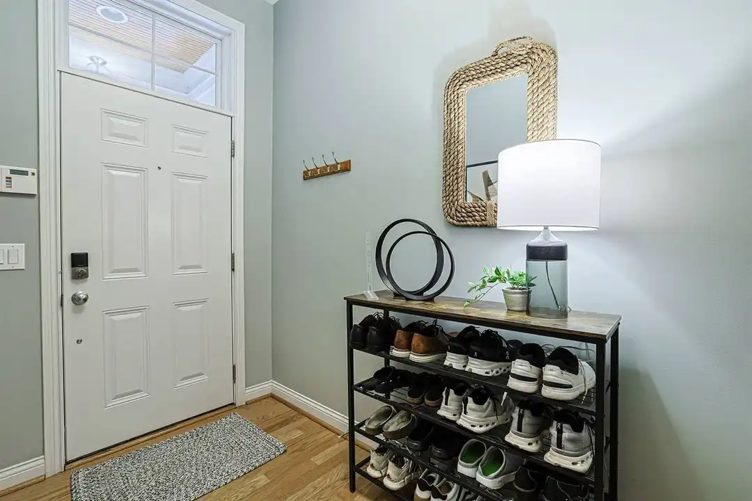 215 Stetson St - View 5