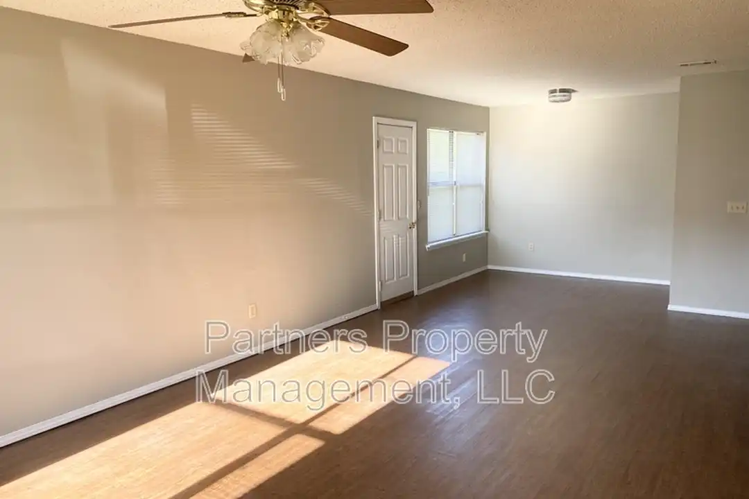 1659 N Dawn Dr unit 1 - View 2