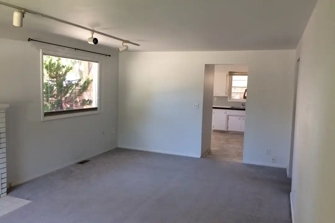 1629 E 34th Ave - View 3