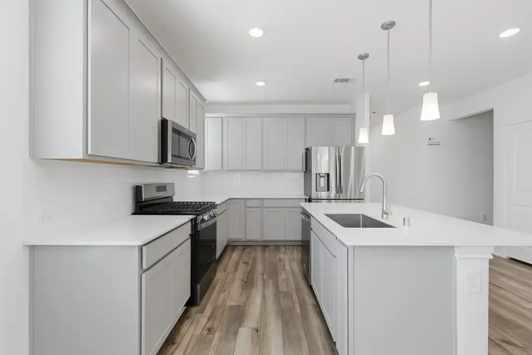 House in Conroe - More