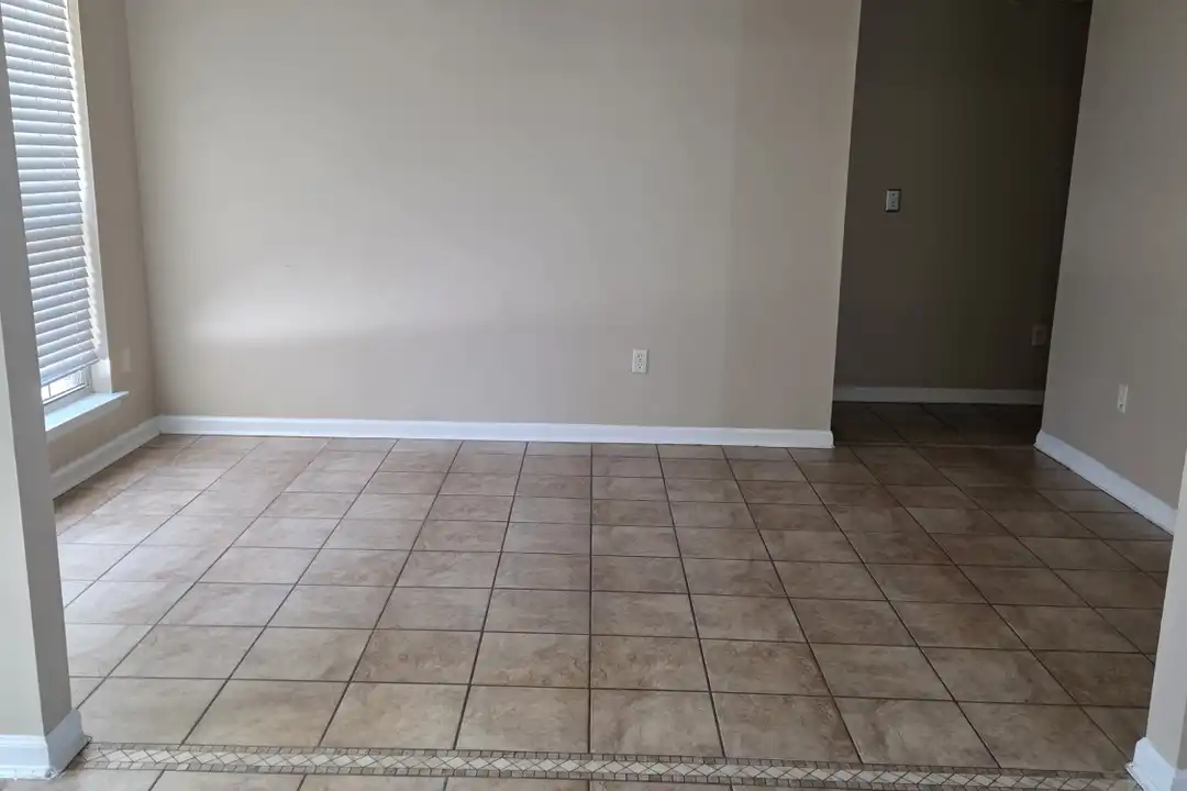 119 Wayfair Ln - View 4