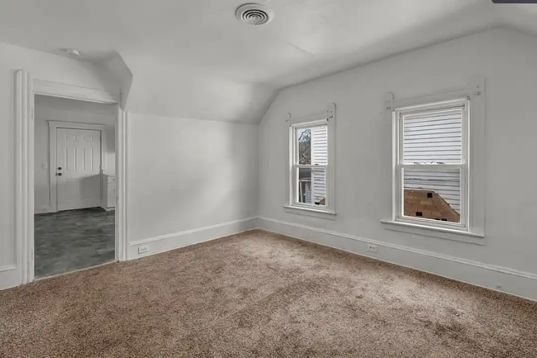 3134 W 88th St unit Up - View 2