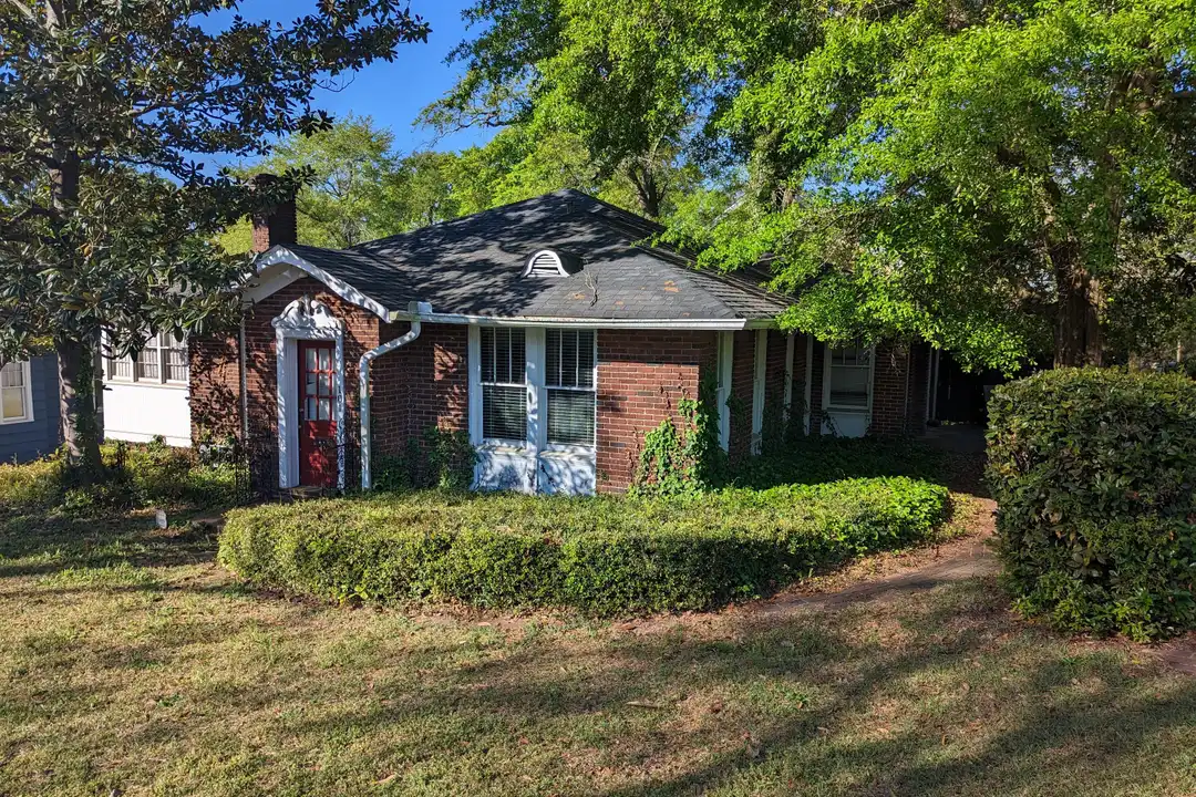 101 S Pickens St - View 2