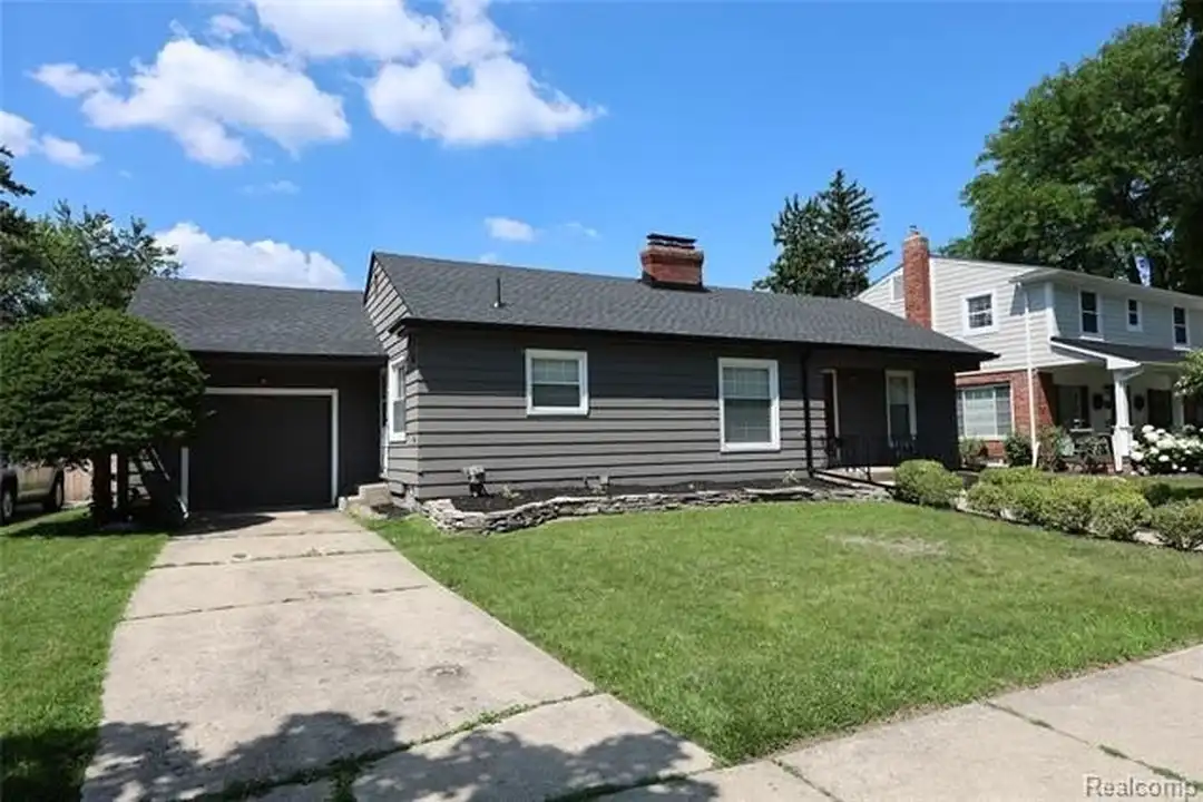 4121 Seminole Dr – photo 1