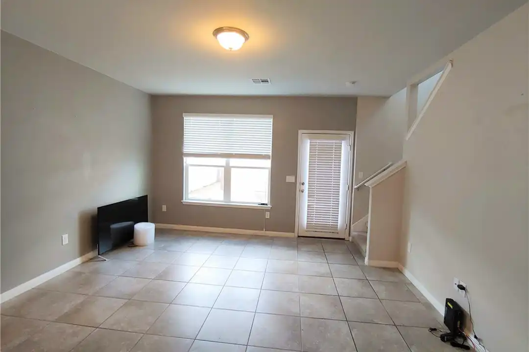 18412 Cumberland Gap St - View 5