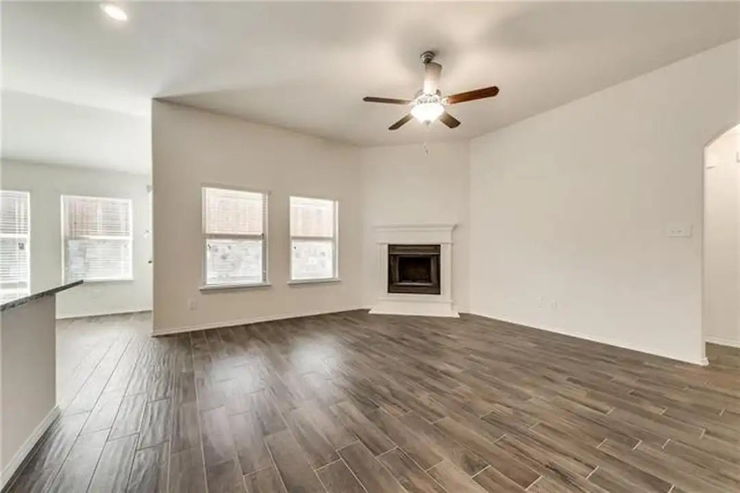 1029 N Churchill Dr - View 2