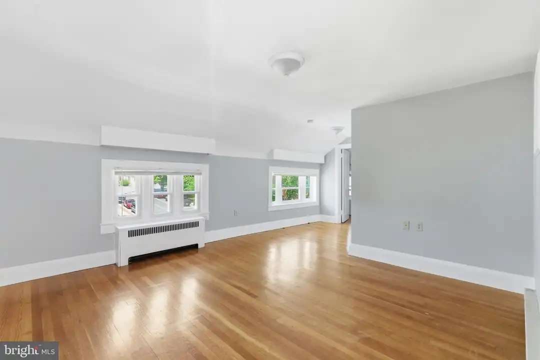 142 N Washington St #7 - View 4