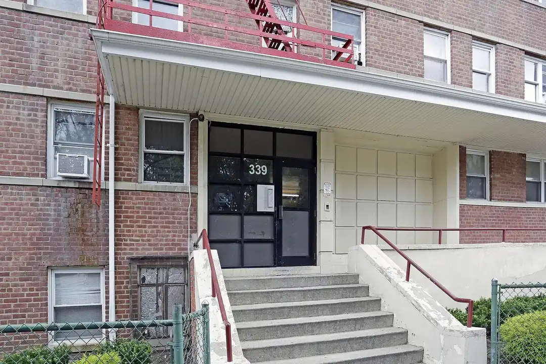 431 Broadway – photo 1
