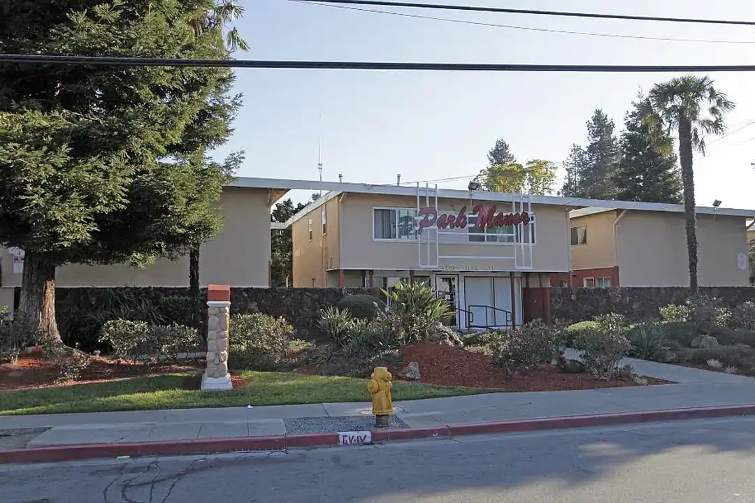 Park Manor – photo 1