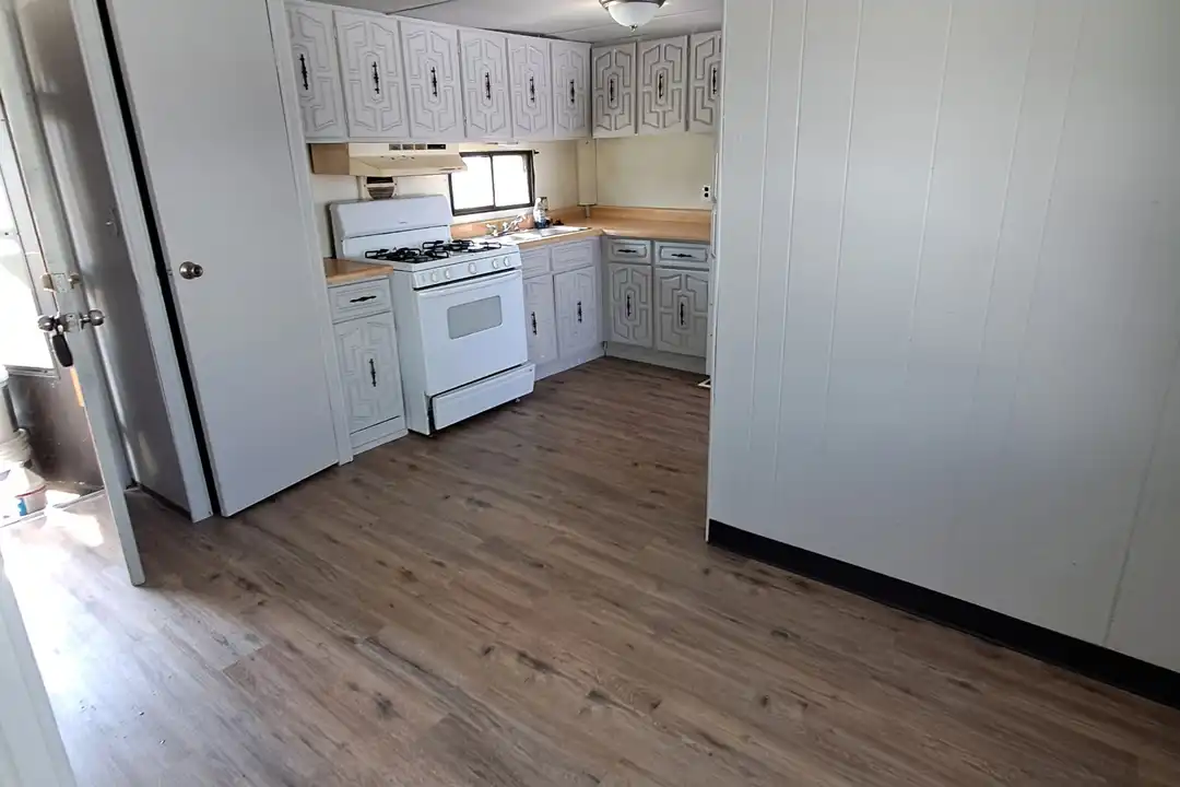 2303 S Greeley Hwy unit 3 - View 2