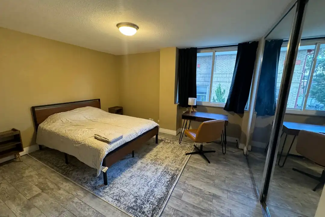 1196 N Grant St unit 1 – pohled 5