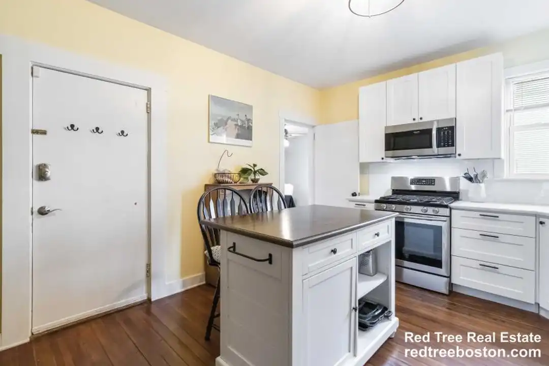 14 Torrey St - View 2