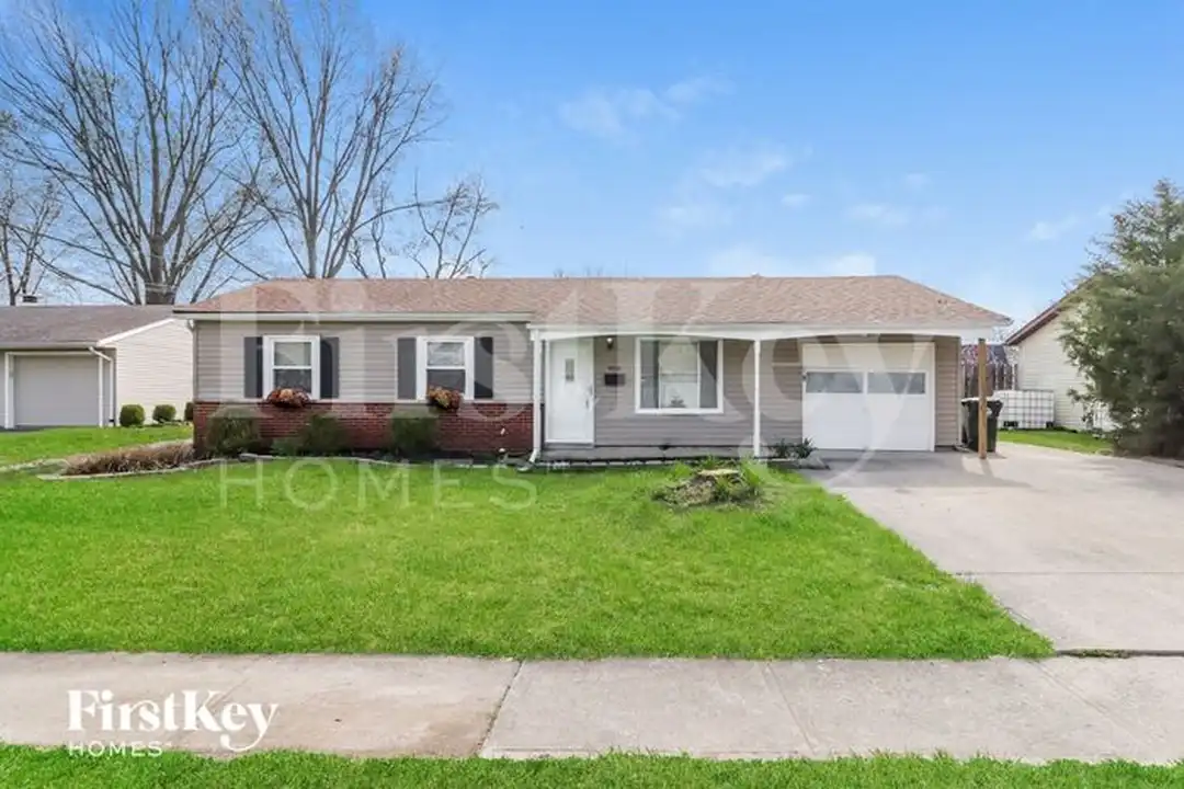 958 Sheffield Dr – photo 1