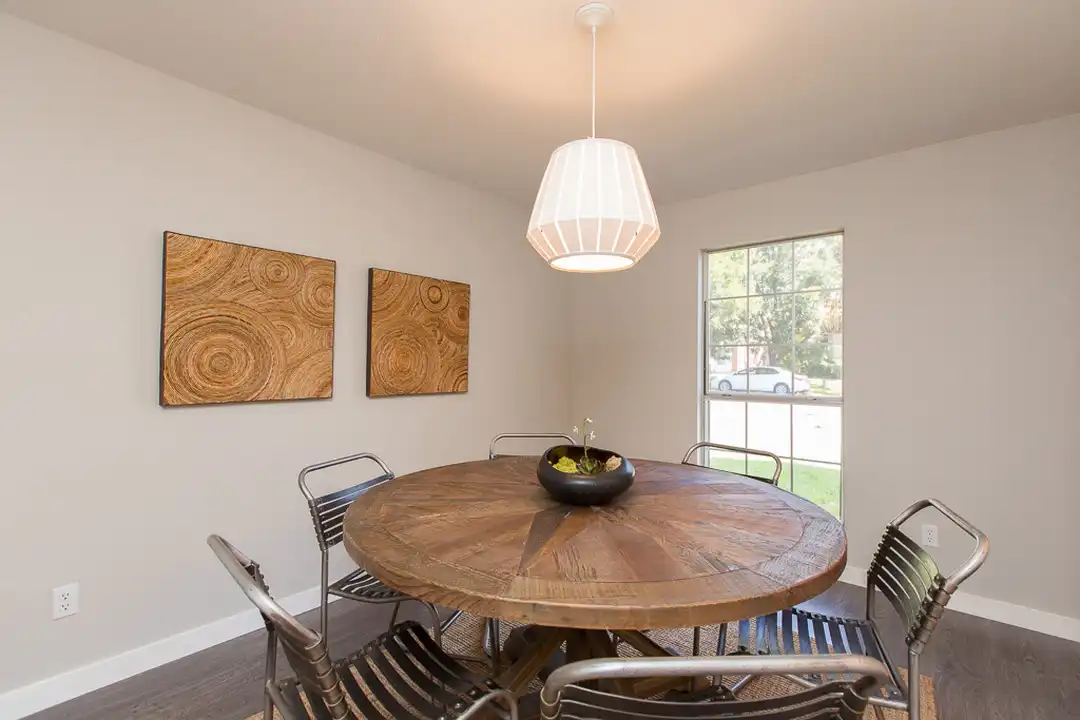 917 Minturn Ln - View 3