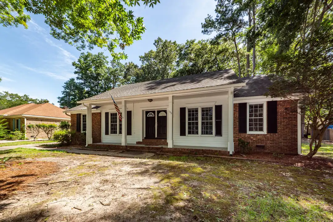 109 Runnymede Ln - View 2