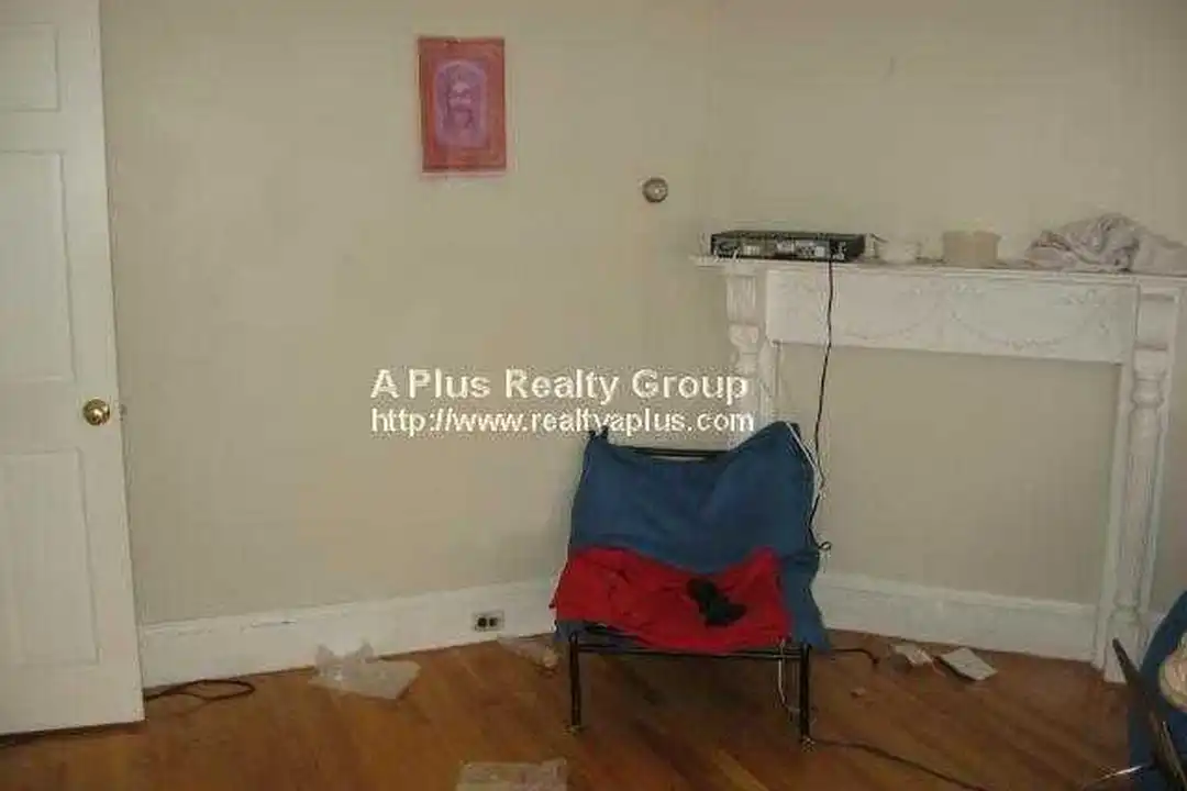 8 Buckley Ave – pohled 4