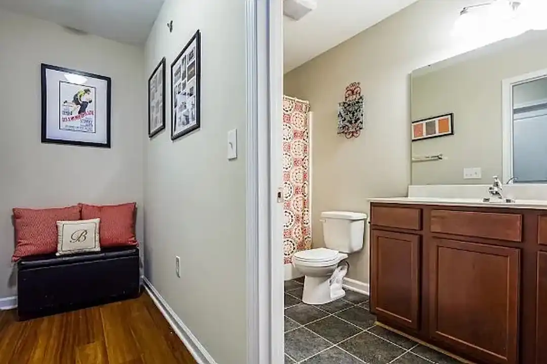 Westmont Apartments – photo 1