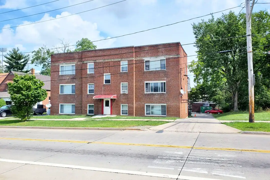 5445 Lee Rd unit Unit 6-R – photo 1