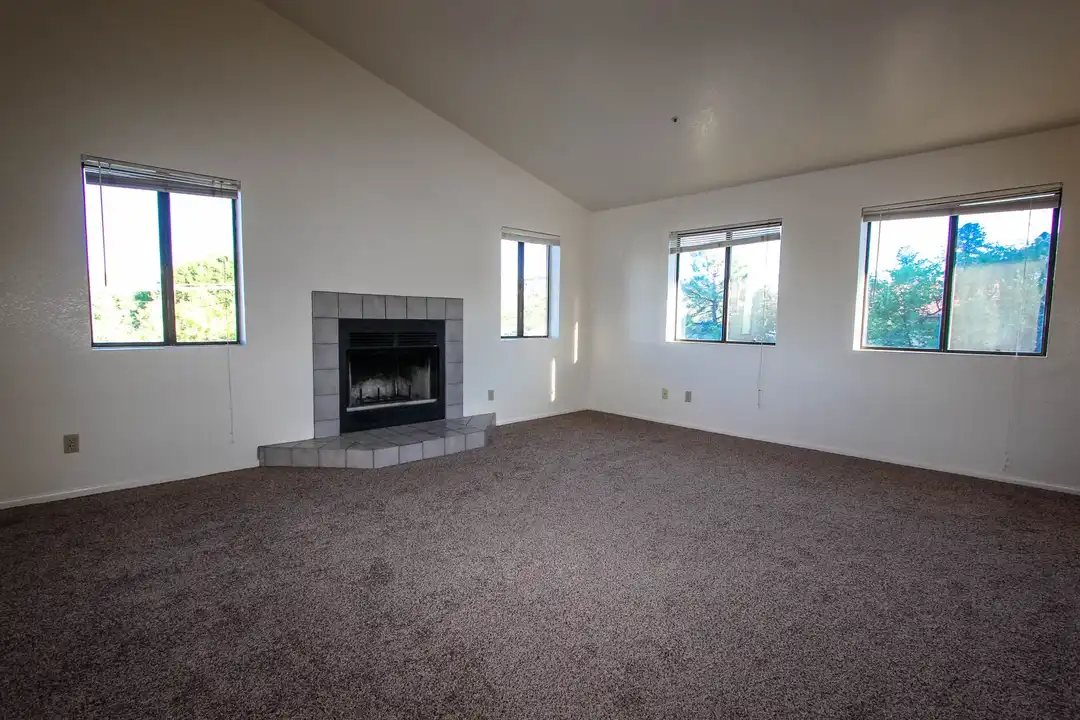 Apartment in Prescott - View 3