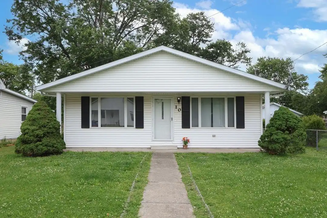 10 N 9th St – photo 1 of 28