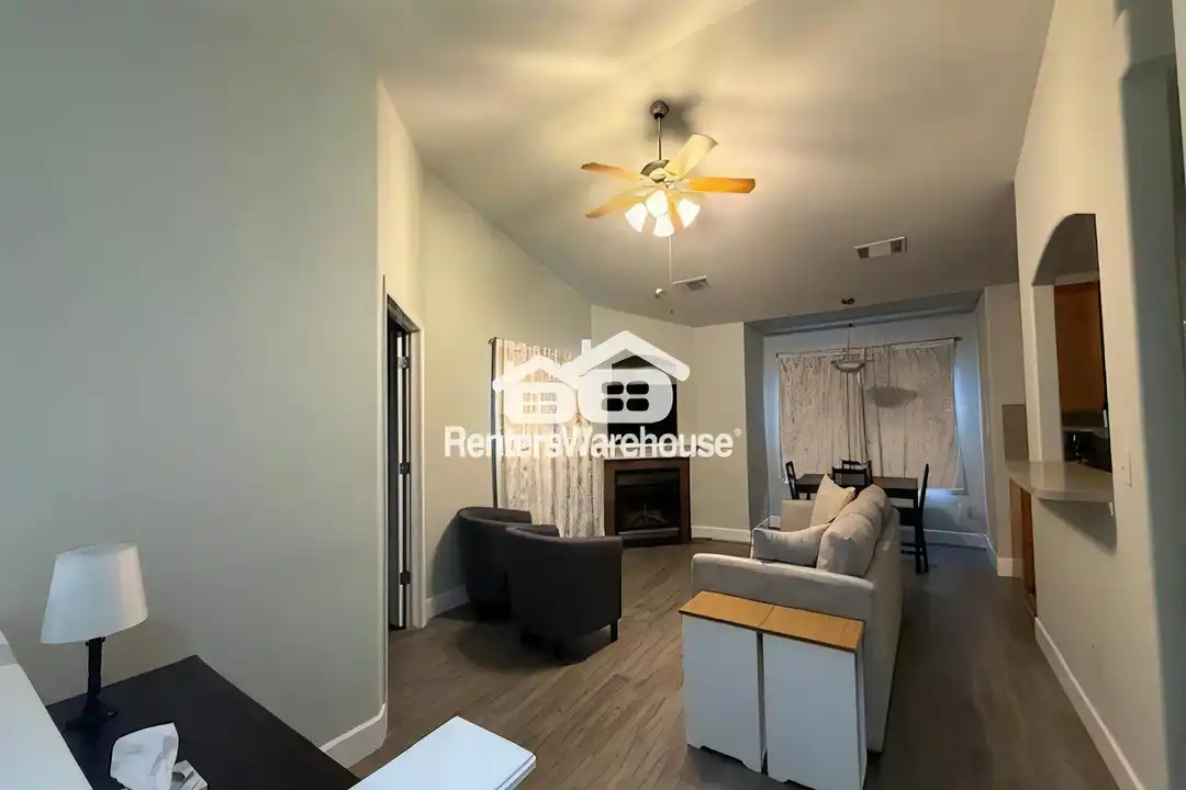 Apartment in Greeley - More