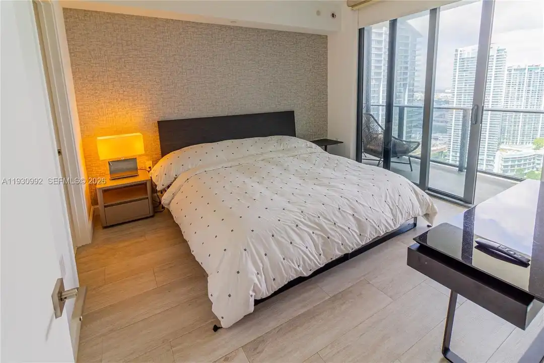 45 SW 9th St #3601 - More