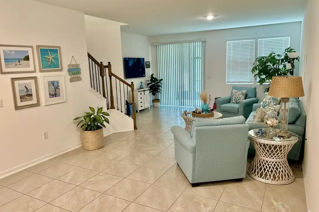 303 Redbud Rd - View 4