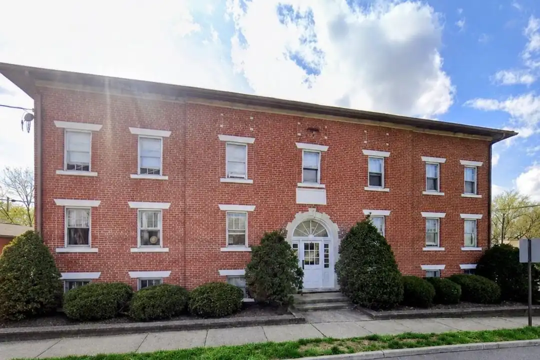 920 Columbia Ave unit Unit 4 – photo 1