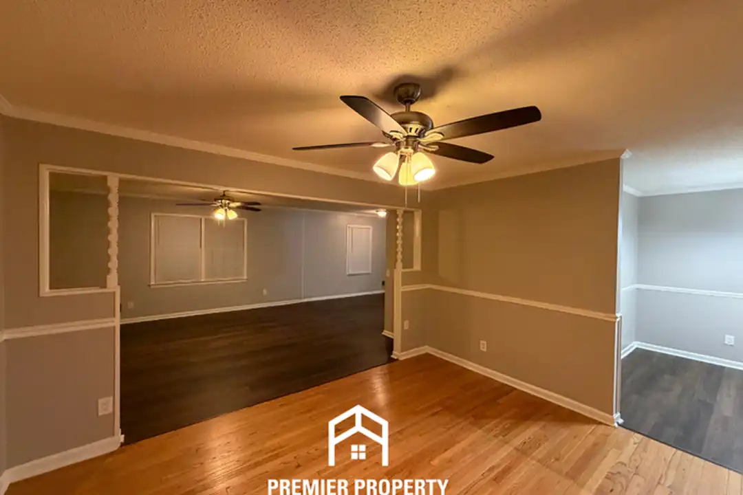 3813 Biscayne Hills Dr - View 2