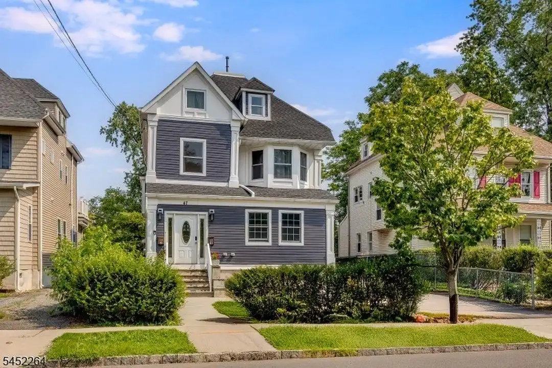47 Greenwood Ave #1 – photo 1