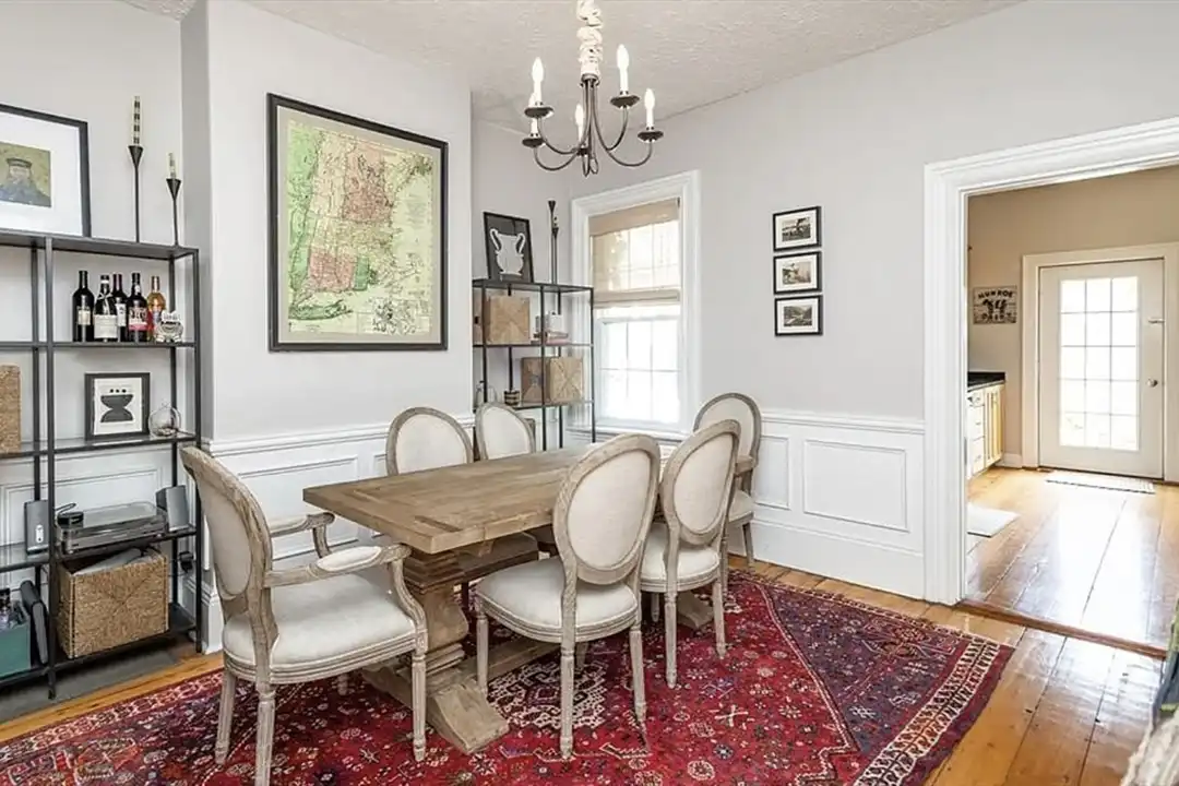 262 W Fifth St - View 2