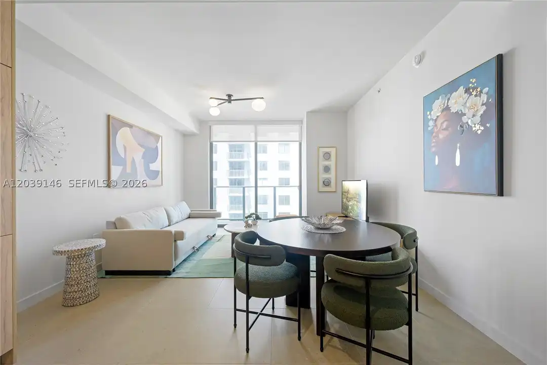 11 NE 6th St #1111 – pohled 5