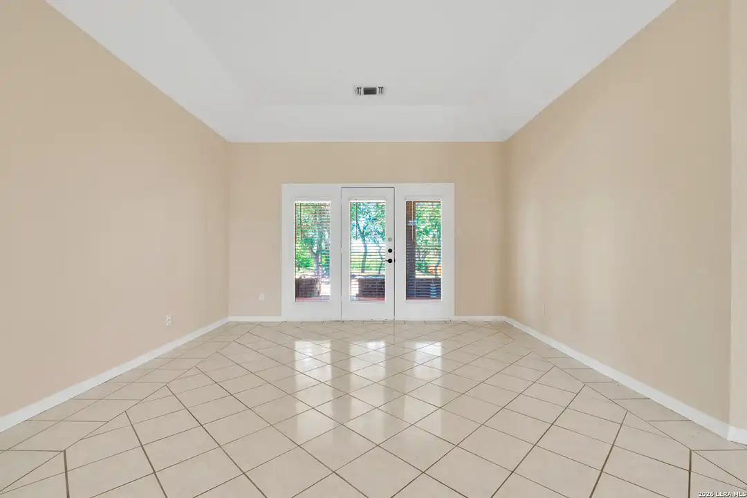11618 Blazing Sunset St - More