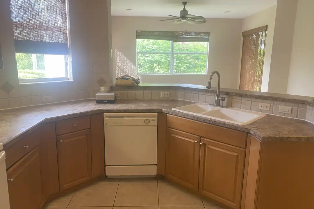 906 Mariner Bay Blvd - View 6