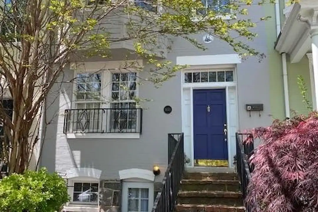 1650 33rd St NW #B – photo 1